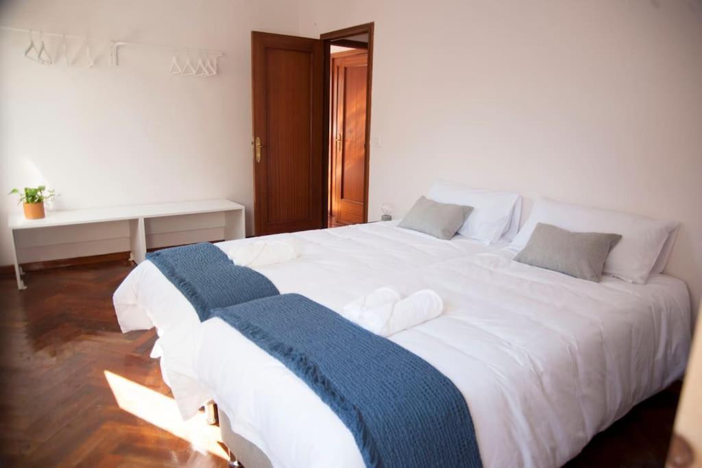 Casa Amplia, Confortable, Centrica By Prishomes Vigo Ngoại thất bức ảnh